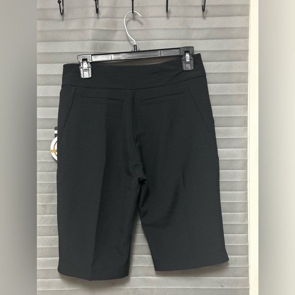 Tail White Label Women’s Black Golf Pull-On Shorts W/ Pockets Size 4 - Picture 2 of 12